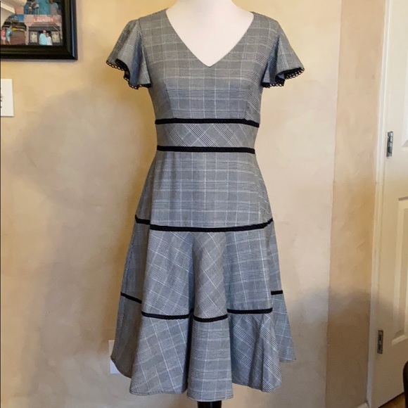 Taylor Dresses & Skirts - Taylor Dress